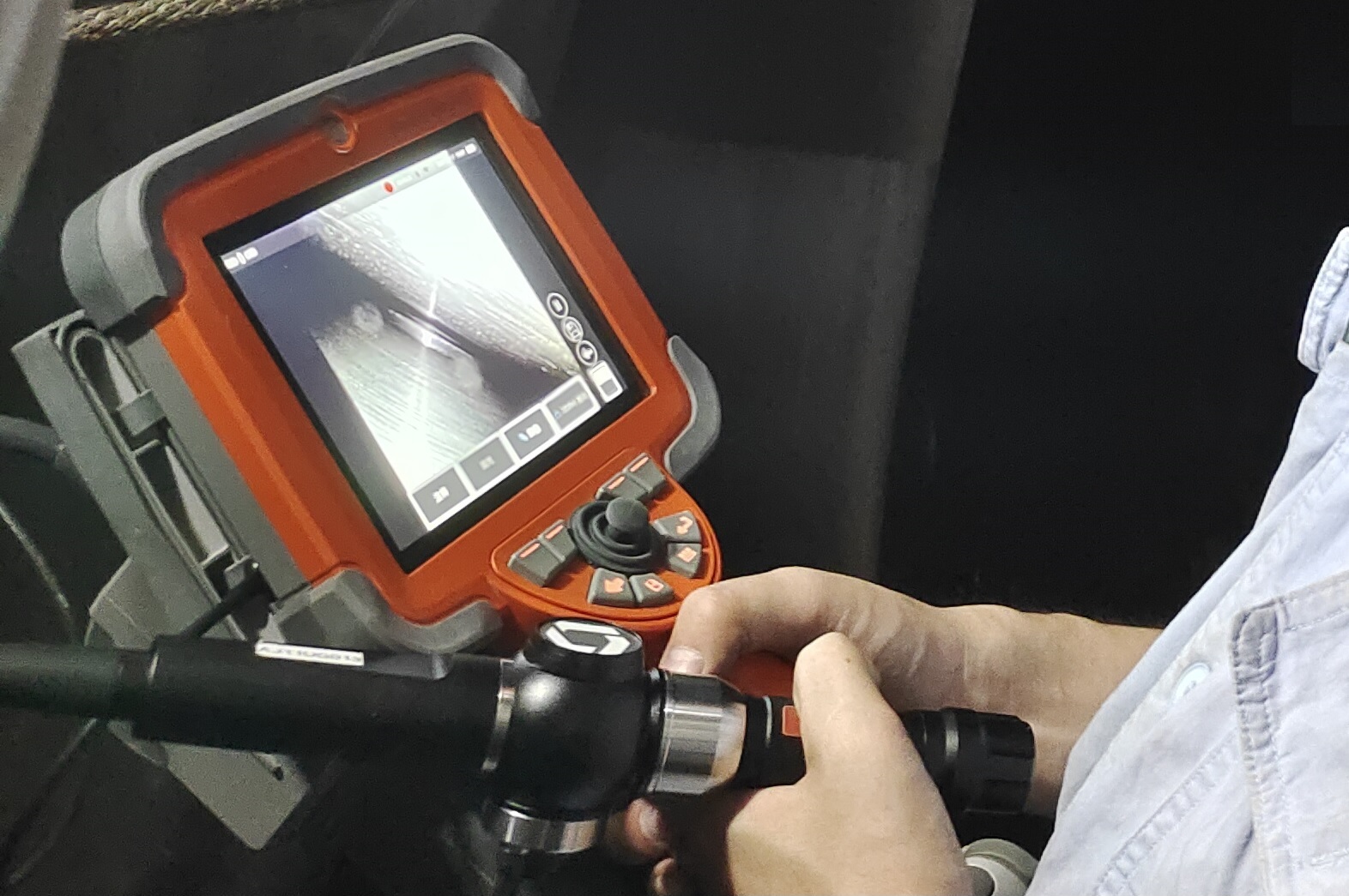 小口徑工業(yè)內(nèi)窺鏡，可靈活擺動(dòng)攝像頭的狹小空間目視檢查工具